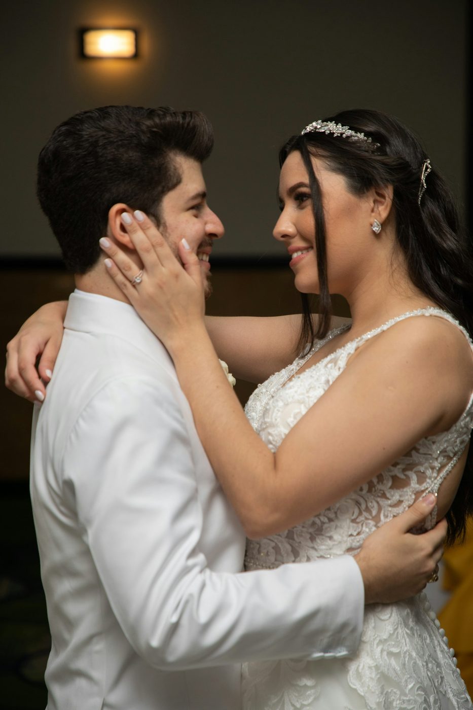 Wedding guest photo — Last dance